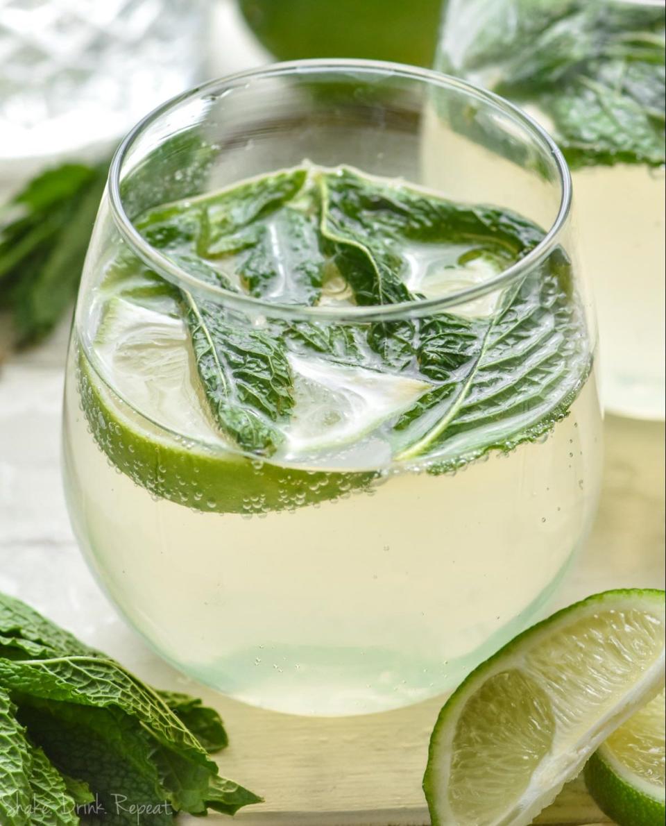 Mojito de vino blanco