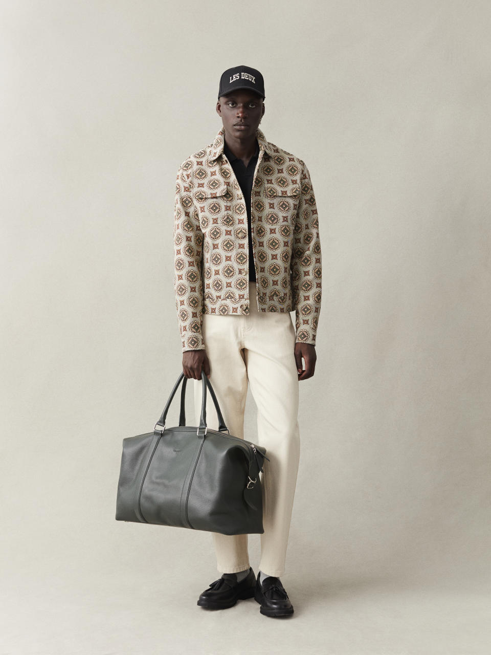 A look from Les Deux men's spring 2024.