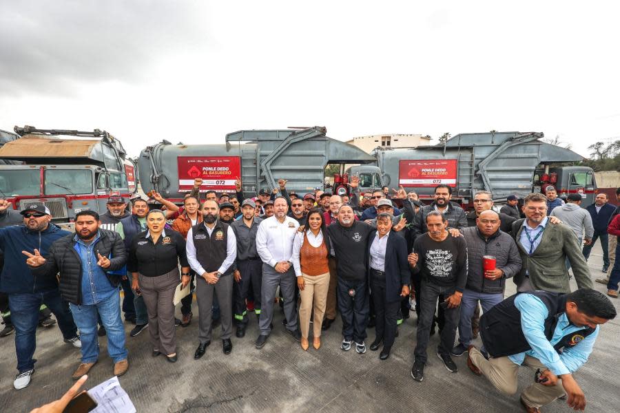 Montserrat Caballero anuncia más camiones recolectores para Tijuana