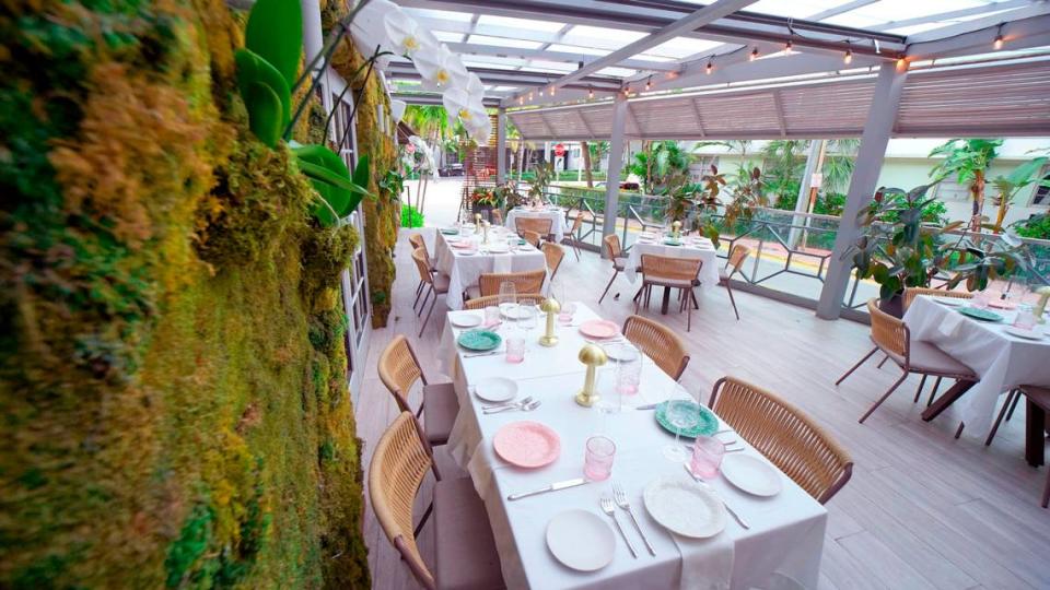 The covered patio at Amalia at The Lennox Hotel in Miami Beach.