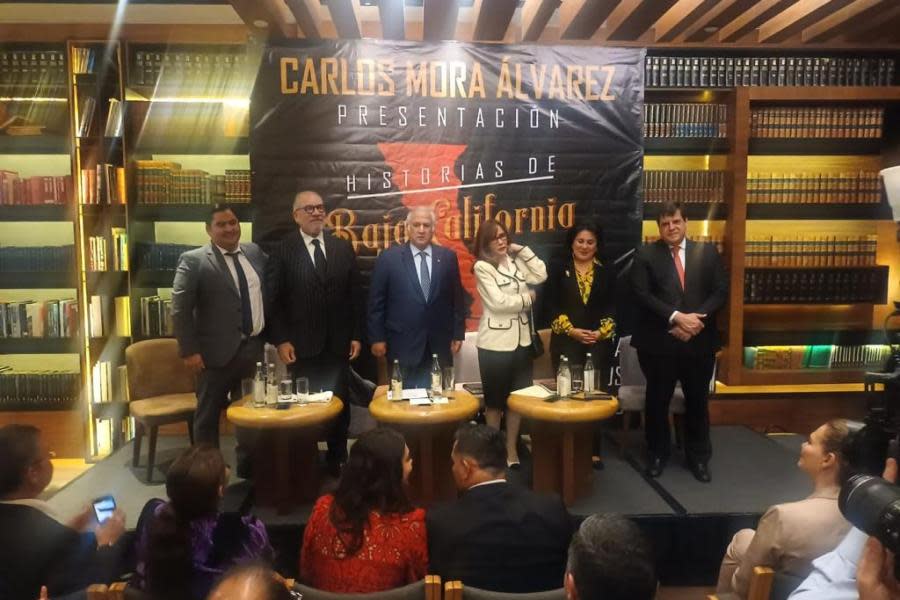 Tijuanense Carlos Mora presenta libro "Historias de Baja California" en Ciudad de México