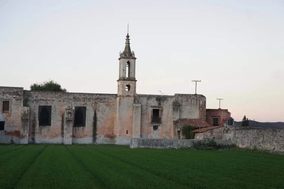 Hacienda de Salvatierra en la que se registró la masacre de once jóvenes durante una posada. (MARIO ARMAS/AFP via Getty Images)