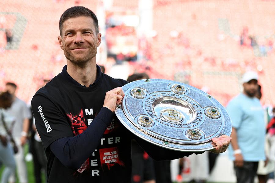 Leverkusen hero Xabi Alonso rewarding himself with "German beer"-Xinhua