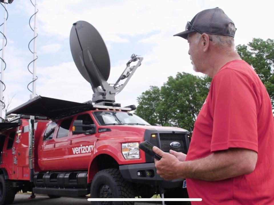 Verizon engineer with THOR