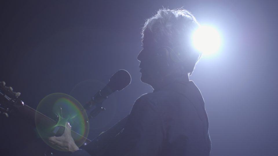 Joan Baez on her final tour in JOAN BAEZ I AM A NOISE, a Magnolia Pictures release. © Mead Street Films. Photo courtesy of Magnolia Pictures.