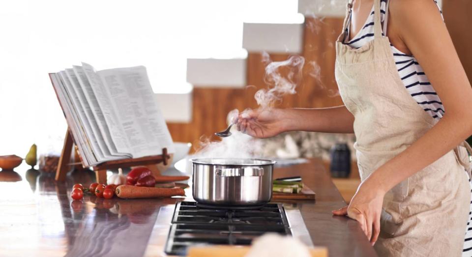 Easy cookbooks for fuss-free meals the family will love. (Getty Images) 