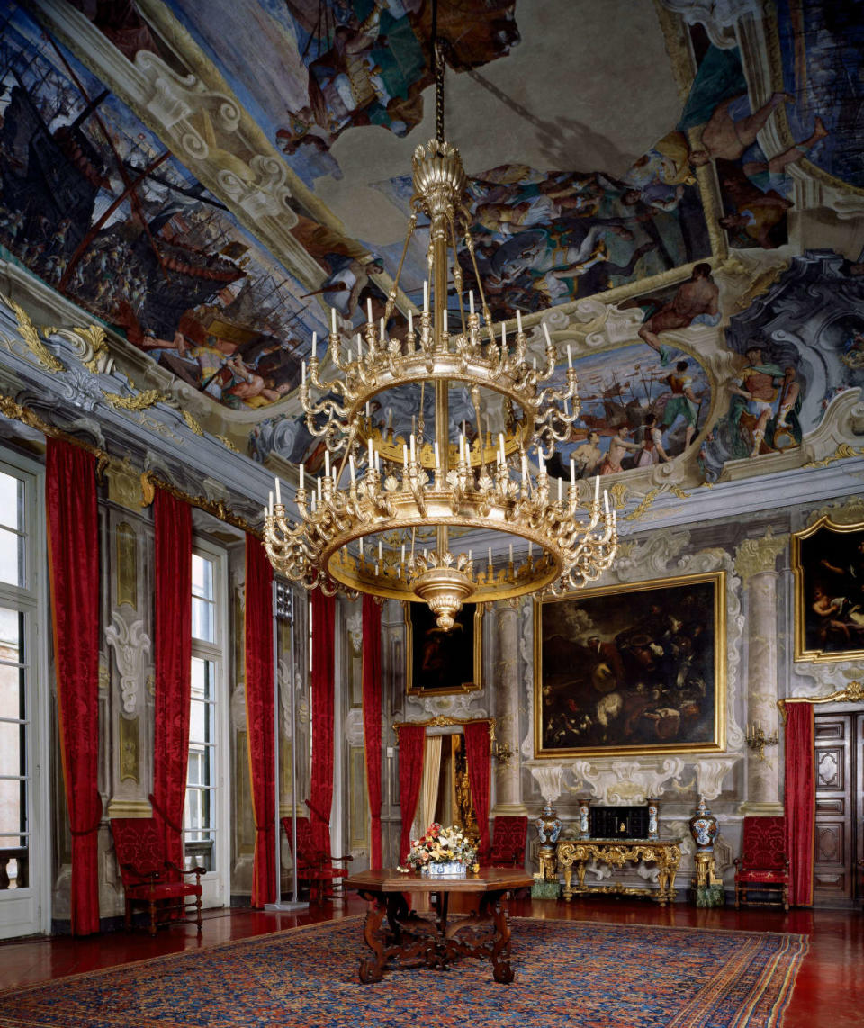 <div class="inline-image__caption"><p>Reception room with frescoes by Lazzaro Tavarone (1556-1641) on the second floor of Palazzo Spinola.</p></div> <div class="inline-image__credit">DeAgostini</div>