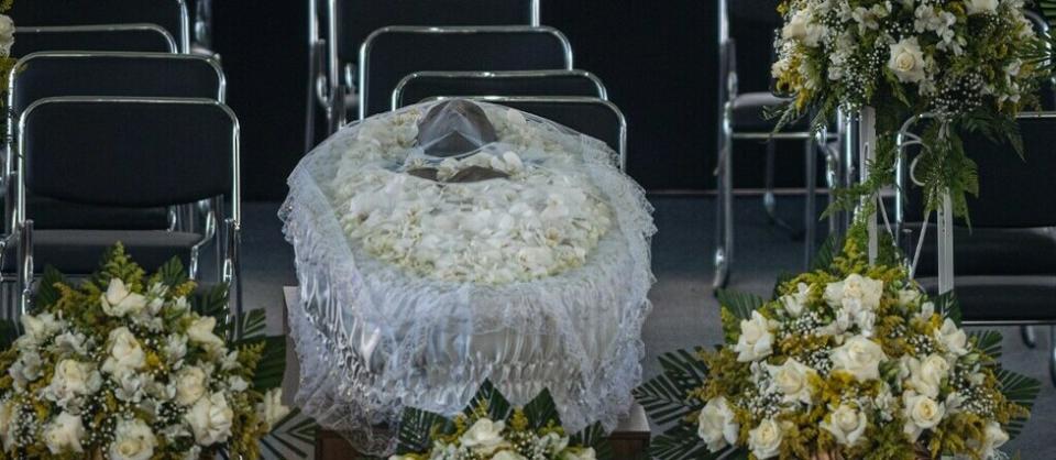 L'enterrement de Pelé, considéré par beaucoup comme le plus grand joueur de football de tous les temps, aura lieu mardi à Santos.  - Credit:MAURICIO RUMMENS / Brazil Photo Press via AFP