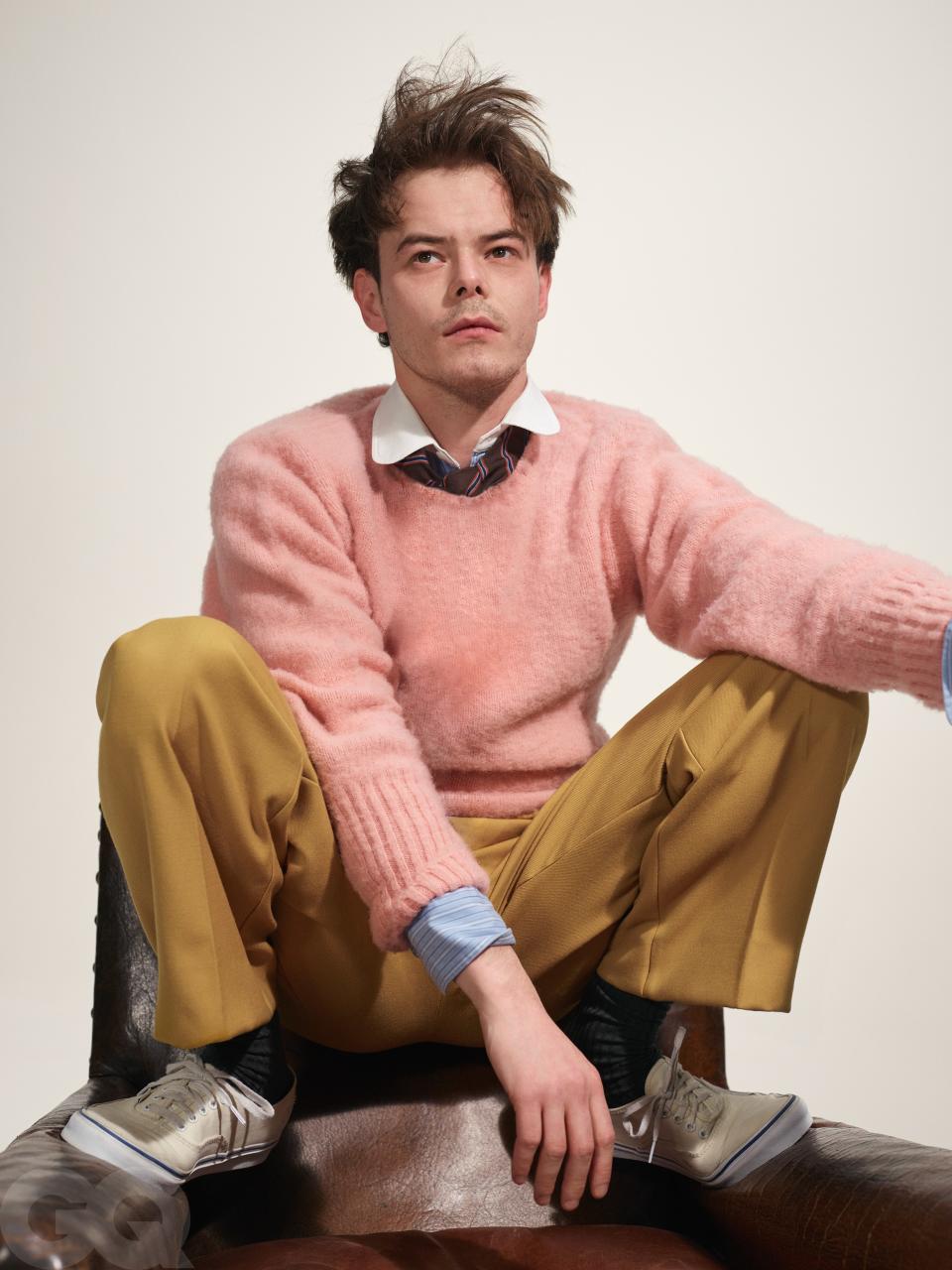 <h1 class="title">charlie-heaton-gq-march-2020-07b.jpg</h1><cite class="credit">Sweater, $245, and tie, $145, by J.Press / Shirt, $148, by Polo Ralph Lauren / Pants, $1,100, by Gucci / Belt, $85, from Stock Vintage / Shoes, $50, by Vans / Socks, $34, by Falke</cite>