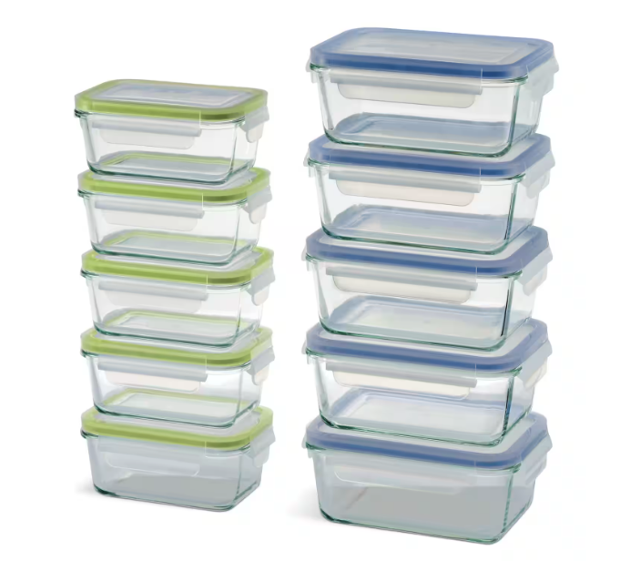 Vida by Paderno Glass Clip Lid Food Storage Container Set. Image via Canadian Tire.