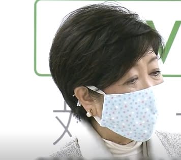 東京都知事小池百合子表示，希望人與人接觸機會可以減少8成。（圖／翻攝自NHK推特）