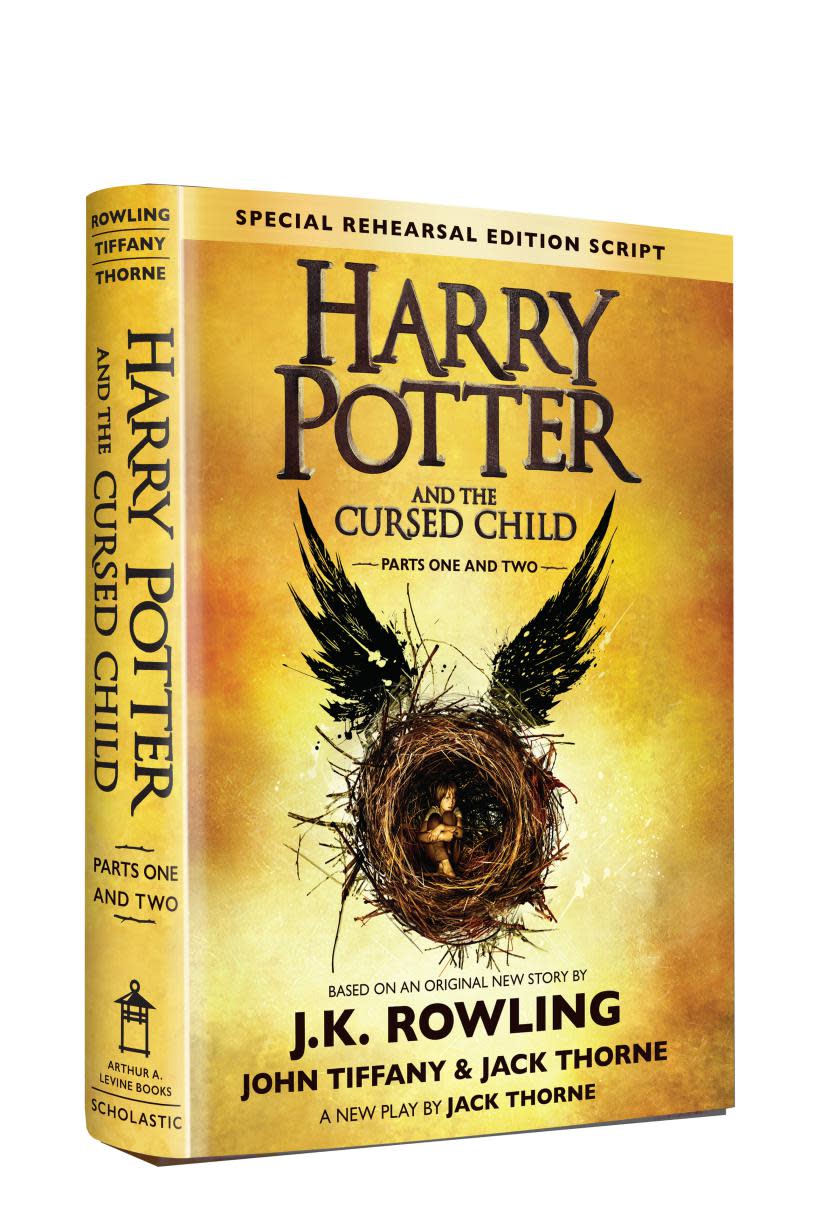 ‘Harry Potter And The Cursed Child’. La última parte, aún sin traducción al español, de la mundialmente conocida saga de la inglesa, J. K. Rowling, cuesta 538 pesos argentinos.