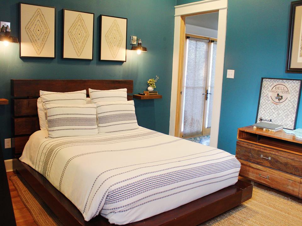 fixer upper shotgun house bedroom