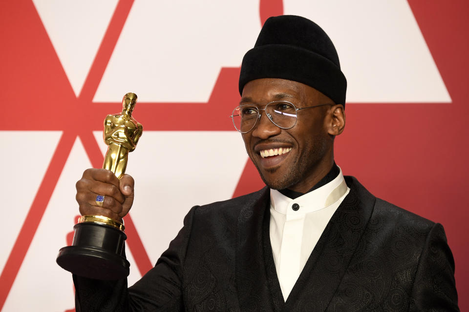 HOLLYWOOD, CALIFORNIA – FEBRUARY 24: Mahershala Ali, winner of Best Supporting Actor for ‘Green Book,’ poses in the press room during the 91st Annual Academy Awards at Hollywood and Highland on February 24, 2019 in Hollywood, California. (Photo by Frazer Harrison/Getty Images)