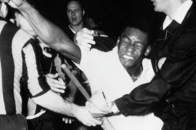 Pelé no tuvo muchas expulsiones en su carrera, pero fue un jugador temperamental.