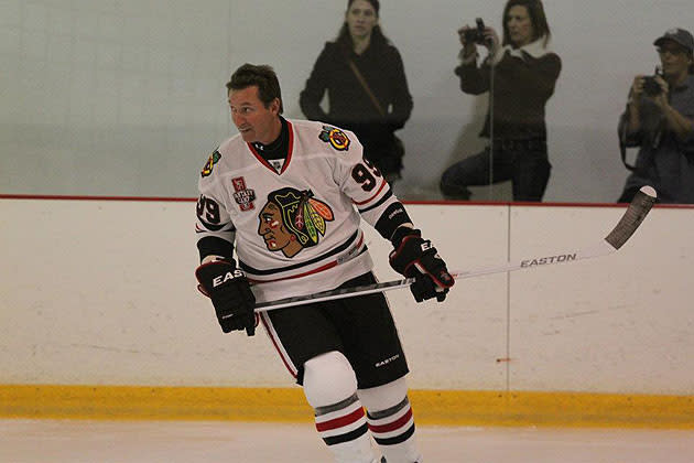 Wayne Gretzky drops ceremonial puck before Game 1 of Stanley Cup