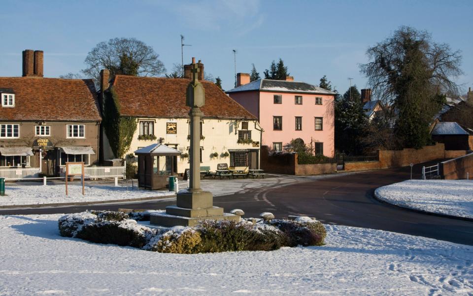 Rural Essex is dotted with cute market towns and old inns reminiscent of an old-fashioned Christmas spirit.