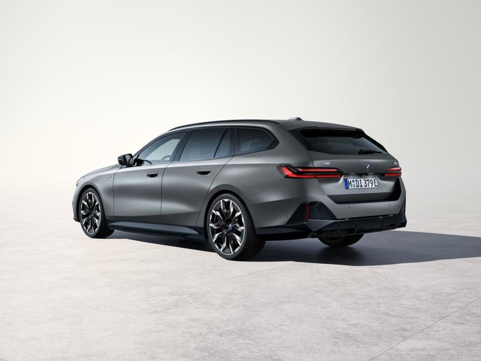 bmw 5series and i5 touring wagons