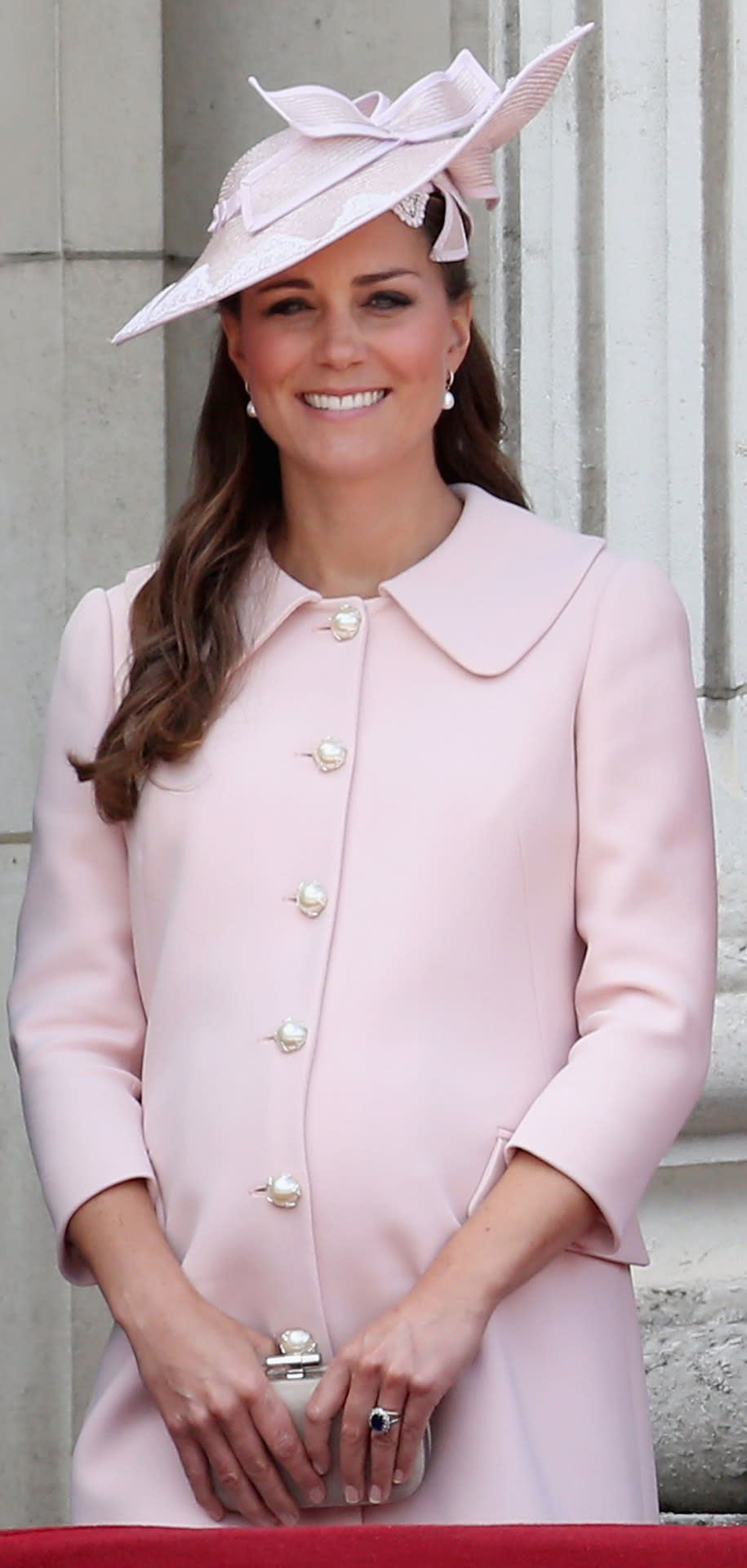 To celebrate the Queen’s birthday, the Duchess wore one of her favotire colors in a trusted silhouette.