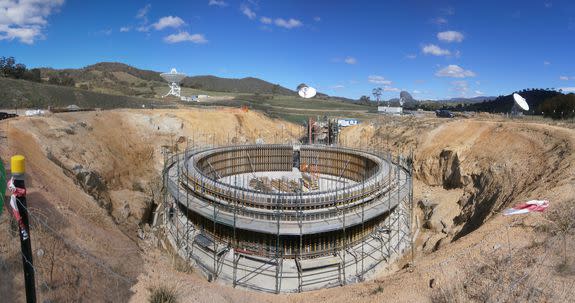 DSS36's base pedestal under construction.