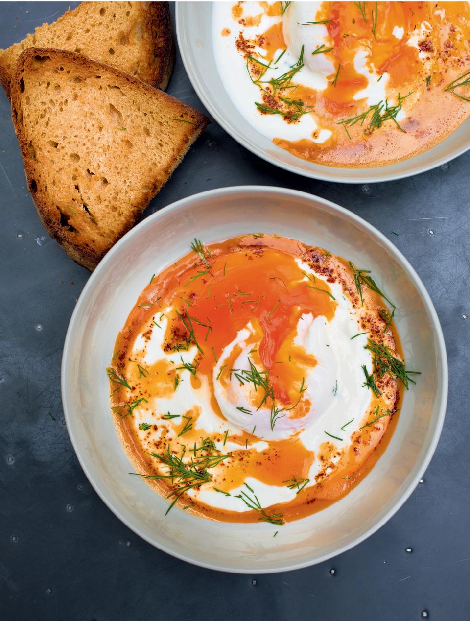 Clotted cream and golden syrup is exactly what your oatmeal has been missing.