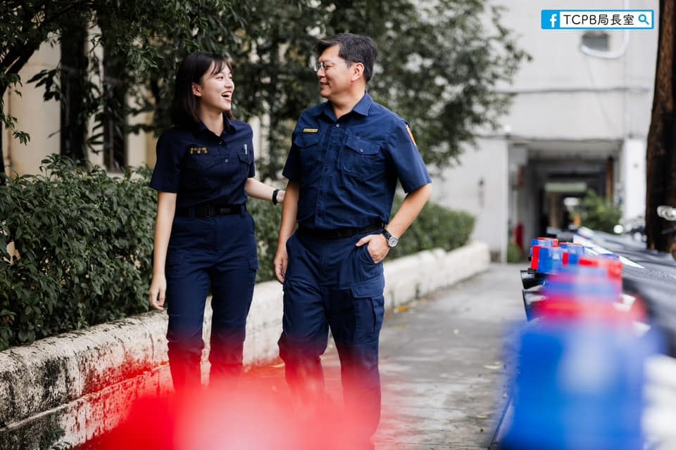 賀雲生隊長與女兒合影。（圖／翻攝自TCPB 局長室臉書）