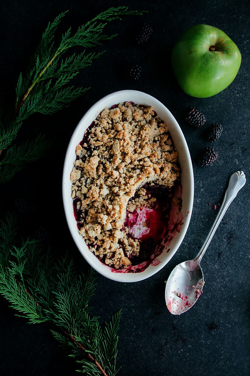 Blackberry, Apple, and Gingerbread Crumble
