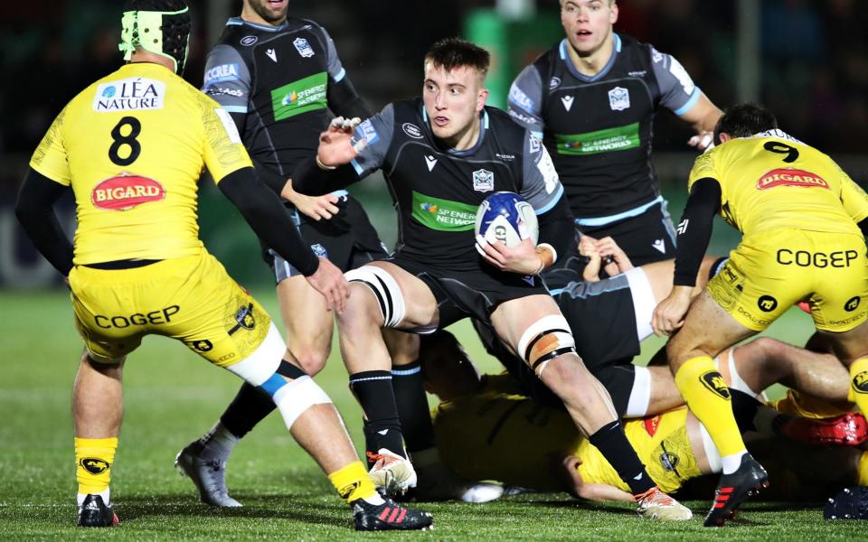 Matt Fagerson carrying the ball for Glasgow - GETTY IMAGES