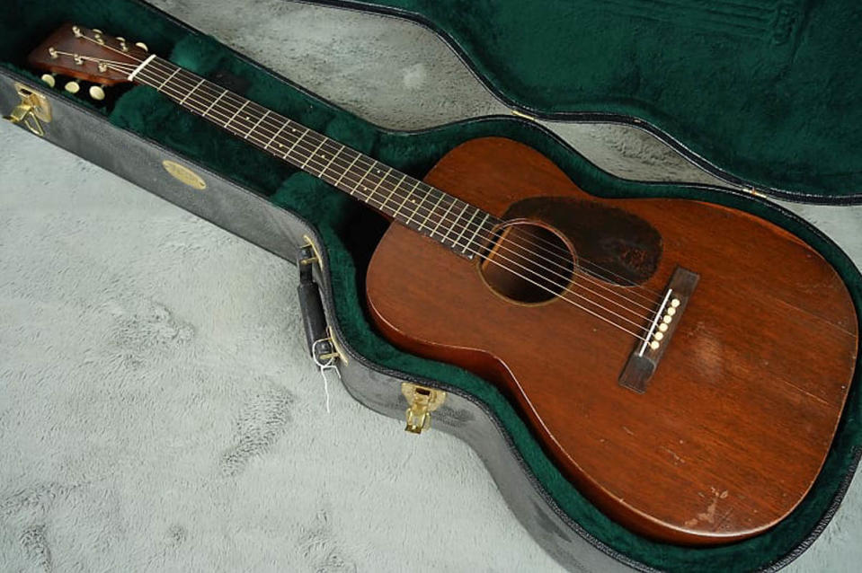 Bernie Marsden Collection: 1940 Martin 00-17 acoustic guitar