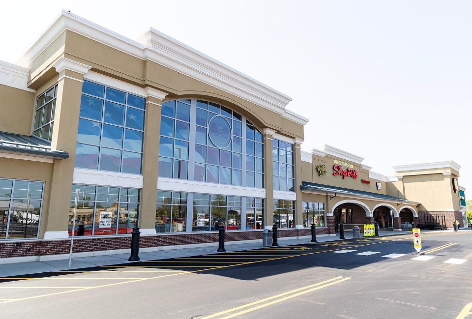 ShopRite is opening its newest store at 6781 Hadley Road in Hadley Commons Plaza in South Plainfield on Wednesday.