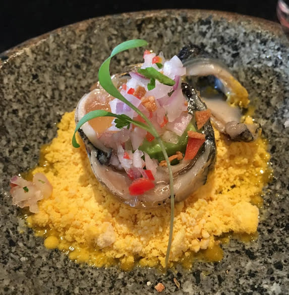 Eine Mischung aus japanischer und peruanischer Küche kredenzt das Restaurant Maido in Peru. Nach Platz 13 im Vorjahr wählt die Jury das Lokal in diesem Jahr auf den achten Platz.