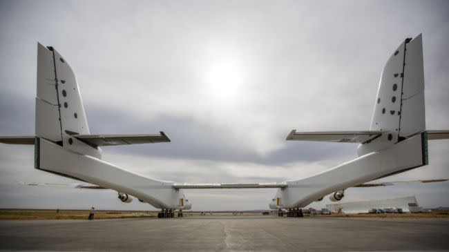 A company owned by Microsoft’s cofounder just unveiled the biggest plane in the world