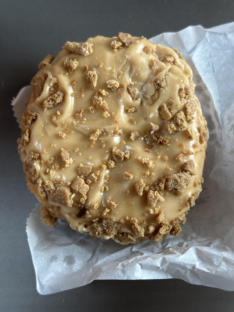 CHRIS: FIRE. This thing is so good. I'm realizing that cookie butter needs to make the leap from seasonal to mainstream, because it's just too dang good to only smeared and sprinkled on things occasionally. This donut is filled with cookie butter as well (see below) so it doesn't cheat you on taste!KRISTA: My first bite, I didn't get the filling so I thought it was just a really good donut. But, my second bite, when I did get the filling, it was NEXT LEVEL. This is realllllllly good and I liked it because the filling wasn't jelly-like or overpowering. It just added that perfect flavor of cookie butter to compliment the rest of the donut. This one is very good.