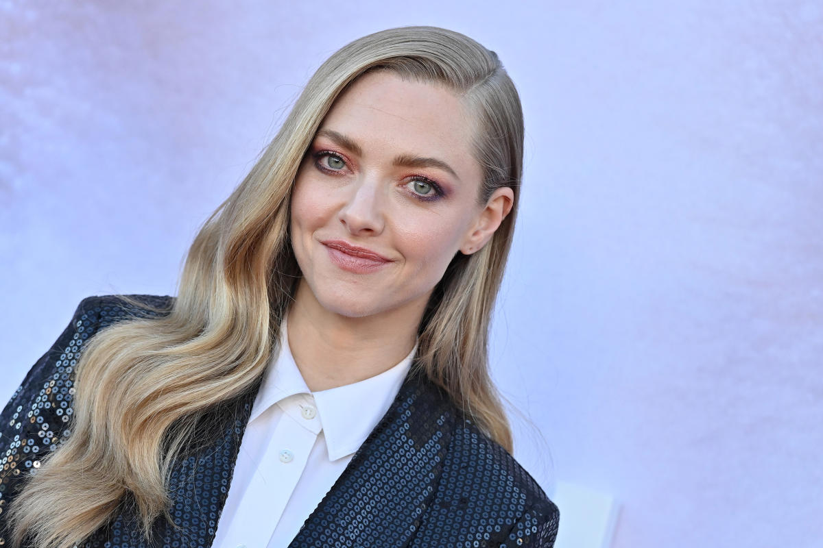 Amanda Seyfried Bent Over Backwards For Wicked Movie Audition But Lost Role To Ariana Grande 