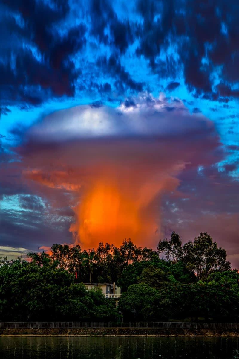 夏至前夕出現神秘爆炸雲，能量老師感受到「正能量串流」。（圖／蘇再明攝影師提供）