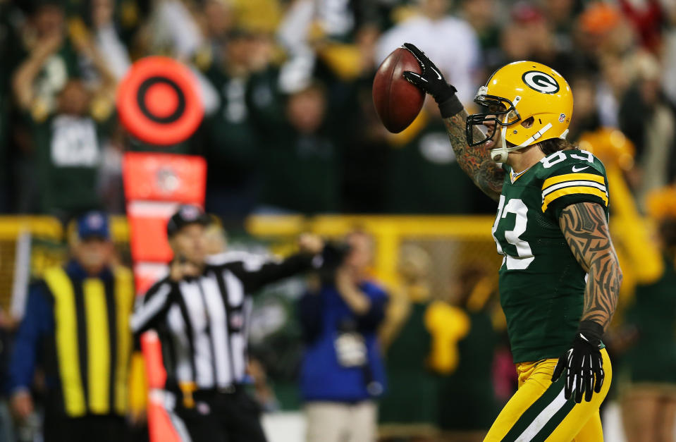 GREEN BAY, WI - SEPTEMBER 13: Tight end Tom Crabtree #83 of the Green Bay Packers celebrates his second quarter touchdown against the Chicago Bears at Lambeau Field on September 13, 2012 in Green Bay, Wisconsin. (Photo by Jonathan Daniel/Getty Images)