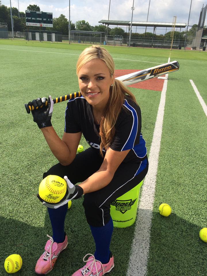 Jennie Finch: Diese schöne Frau zeigt Baseball-Männern jetzt, wo es lang geht