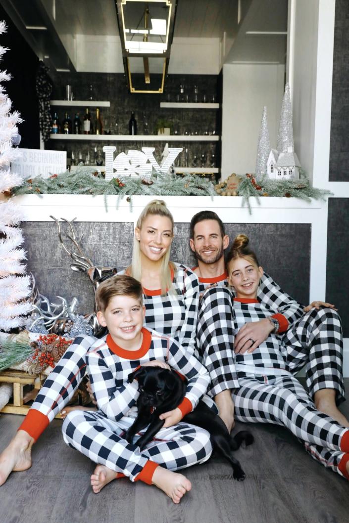 Christmas photos of Tarek and Heather Ray El Moussa together as newlyweds