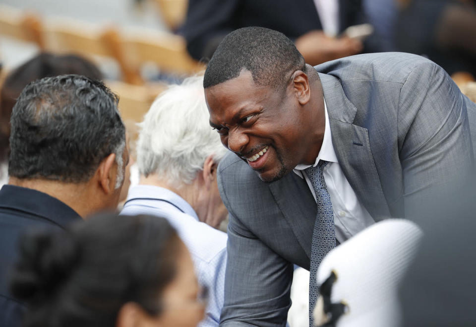 <p>Actor Chris Tucker, right, stops to talk with Rev. Jesse Jackson Sr., as they take their seats for the dedication ceremony of the Smithsonian Museum of African American History and Culture on the National Mall in Washington, Saturday, Sept. 24, 2016. (AP Photo/Pablo Martinez Monsivais)</p>