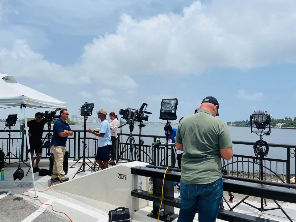 Media presence outside Mar-a-Lago.