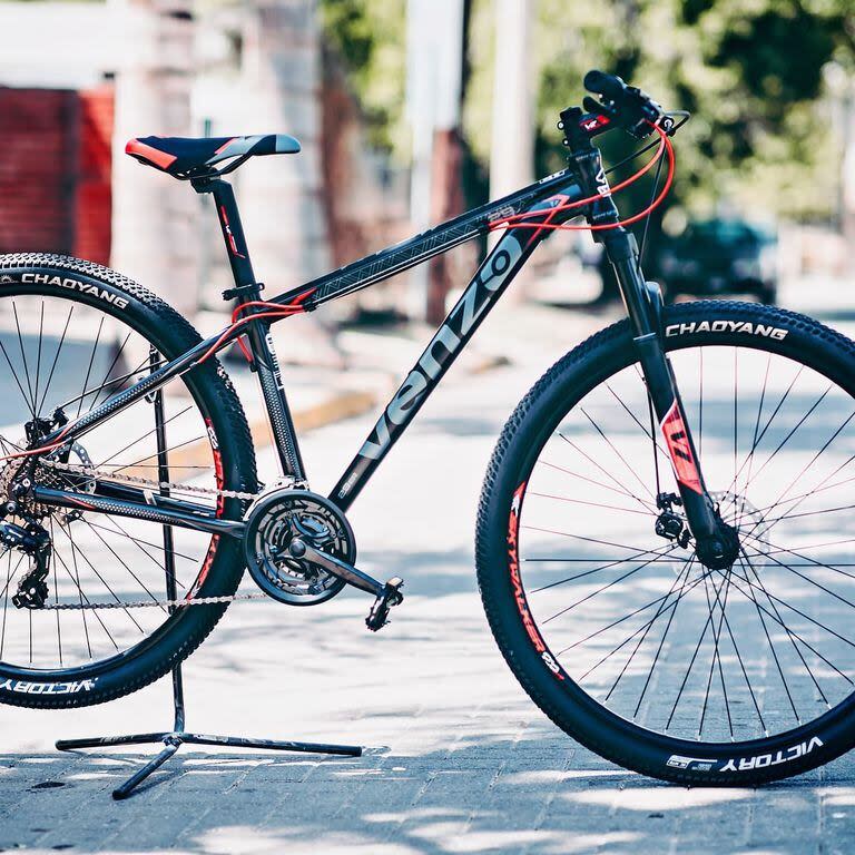 Bici Urbana ofrece desde bicicletas nuevas a repuestos y servicio para poner a punto la propia.