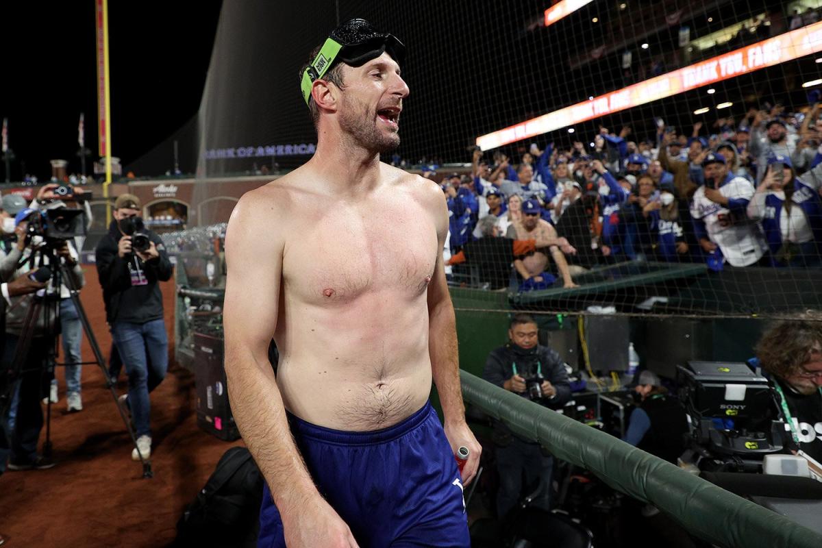 Max Scherzer Drunk and Shirtless at Postgame Interview for Dodgers Win