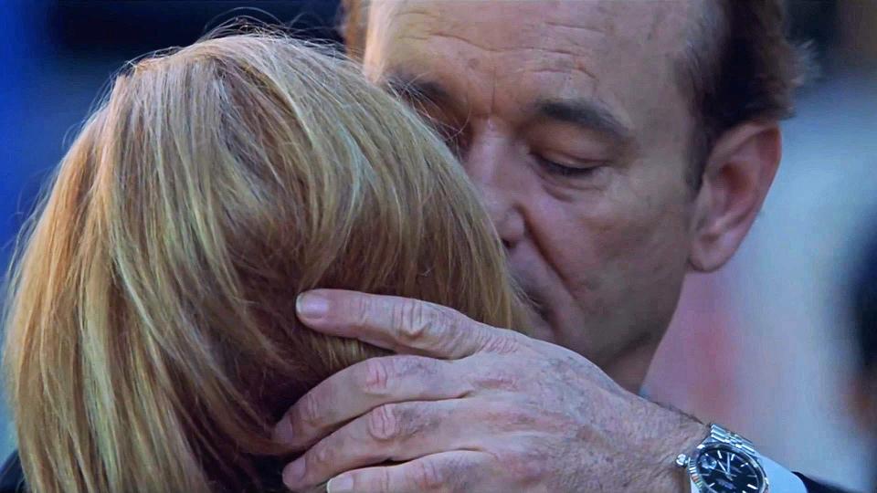 Bill Murray whispers to Scarlett Johansson