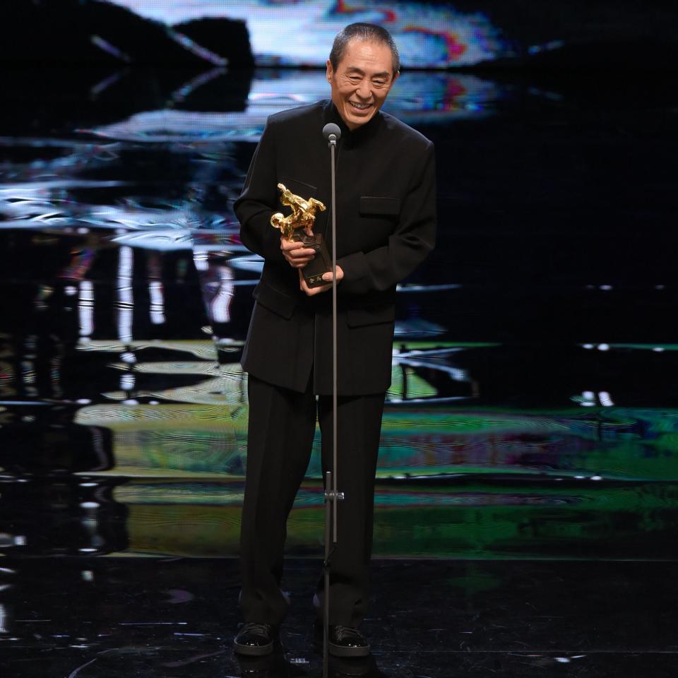 Zhang Yimou picks up The 55th Golden Horse Awards Best Director awards for his work ‘Shadow’. (Photo: Taipei Golden Horse Awards)