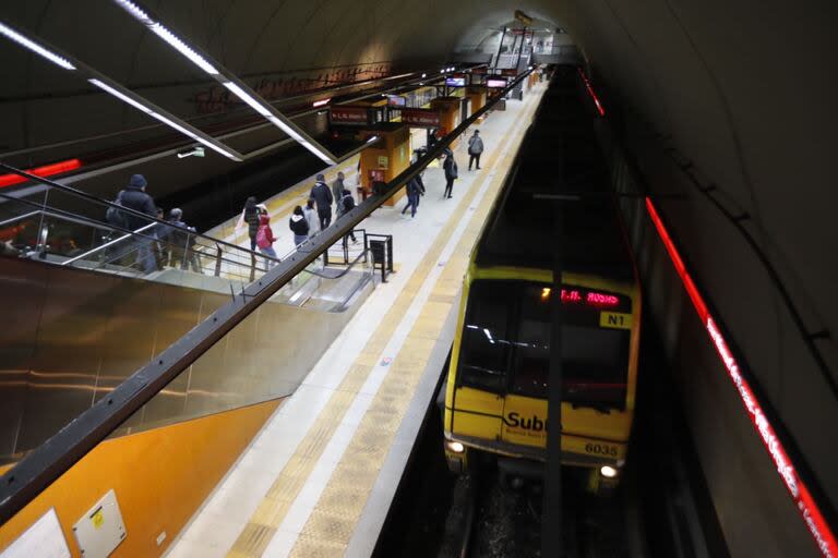 El subte pasará de $574 a $650 a partir del 1° de junio 