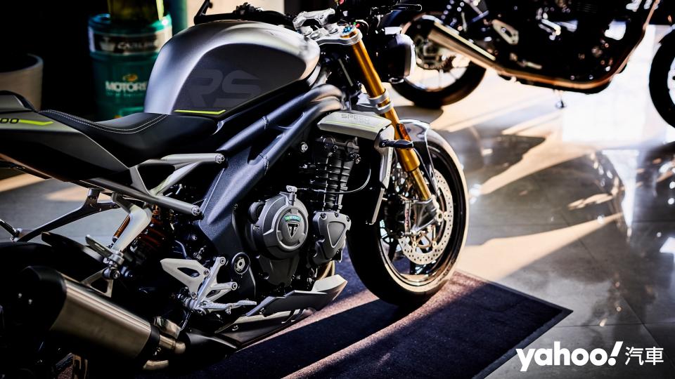 2021 Triumph Speed Triple RS、Speed Twin雙車鑑賞會！揚起最古典的街車篇章！