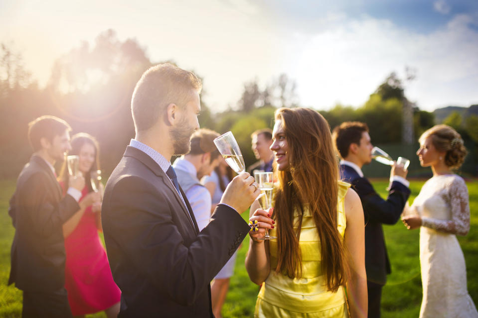 Des événements de prévus cet été ? Trouvez la tenue parfaite pour y assister n'est pas toujours évident. (Photo : Getty Images)