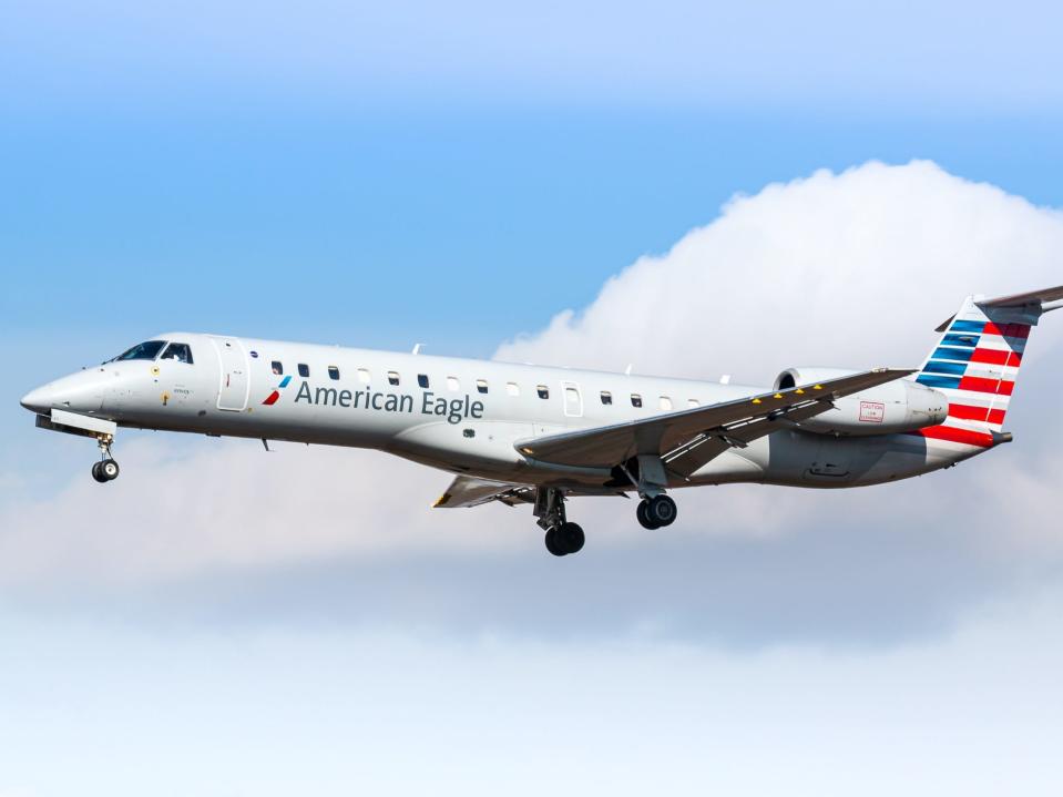 American Eagle Embraer ERJ145