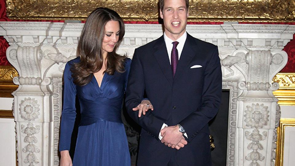 kate middleton looking at her engagement ring