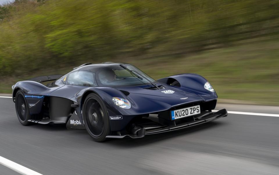 Aston Martin Valkyrie - Aston Martin